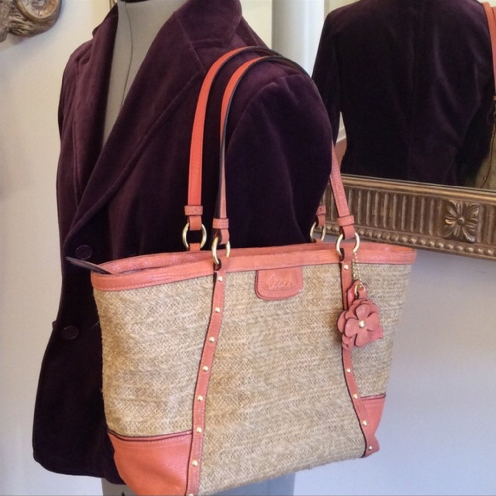 Firm ✅HP ✅Coach  Straw Bag with Studs
